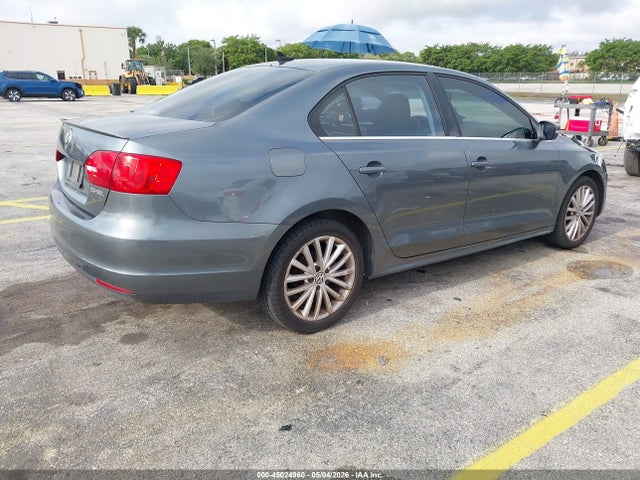 Продаж на аукціоні авто 2013 Volkswagen Jetta 2.5l Sel, vin: 3VWLP7AJ2DM256178, номер лоту: 45024960