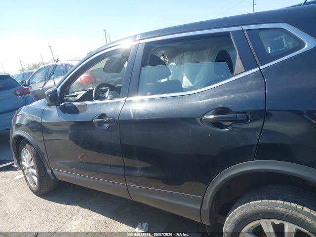 45024978 :رقم المزاد ، JN1BJ1AW8MW662218 vin ، 2021 Nissan Rogue Sport S Awd Xtronic Cvt مزاد بيع