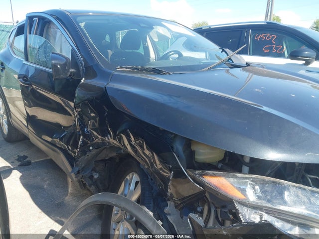 45024978 :رقم المزاد ، JN1BJ1AW8MW662218 vin ، 2021 Nissan Rogue Sport S Awd Xtronic Cvt مزاد بيع