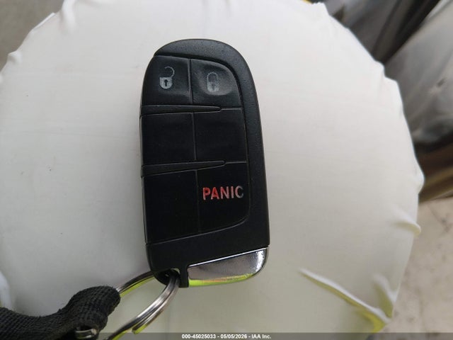 45025033 :رقم المزاد ، ZACNJBAB6LPL27044 vin ، 2020 Jeep Renegade Sport 4x4 مزاد بيع