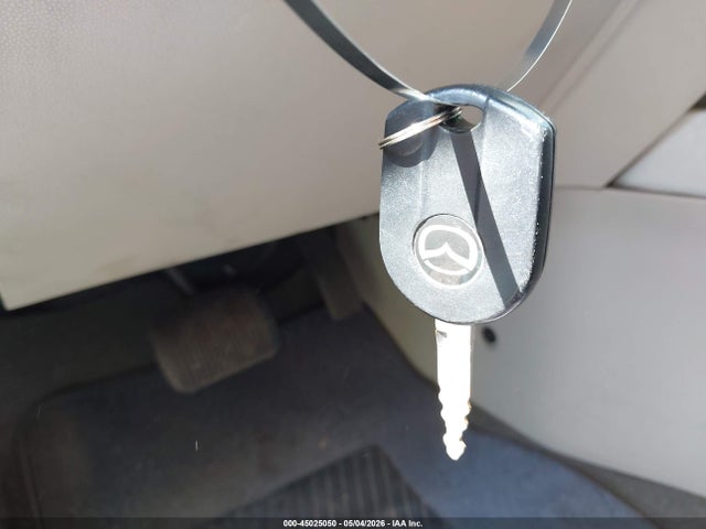45025050 :رقم المزاد ، 1FMCU03G09KA18344 vin ، 2009 Ford Escape Xlt مزاد بيع
