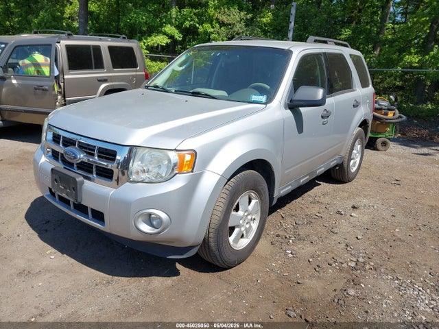 45025050 :رقم المزاد ، 1FMCU03G09KA18344 vin ، 2009 Ford Escape Xlt مزاد بيع