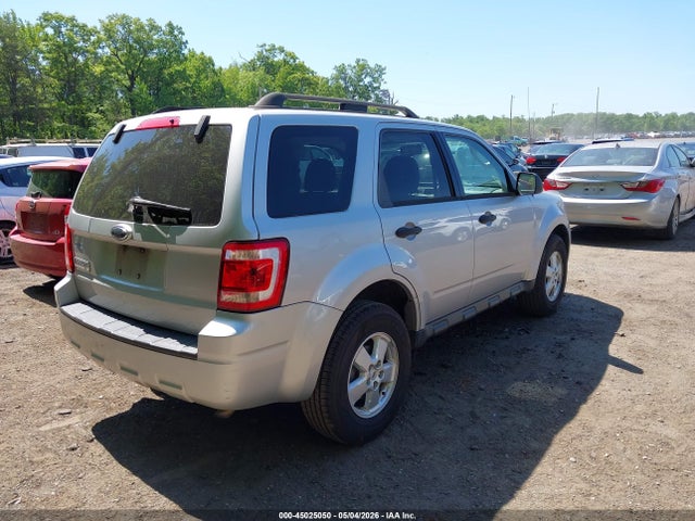 45025050 :رقم المزاد ، 1FMCU03G09KA18344 vin ، 2009 Ford Escape Xlt مزاد بيع