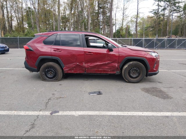 45025070 :رقم المزاد ، 2T3H1RFV3MW154114 vin ، 2021 Toyota Rav4 Le مزاد بيع