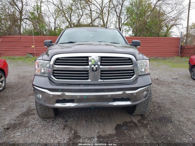 2018 Ram 1500 Big Horn  4x4 5'7 Box მანქანა იყიდება აუქციონზე, vin: 3C6RR7LT3JG165427, აუქციონის ნომერი: 45025073