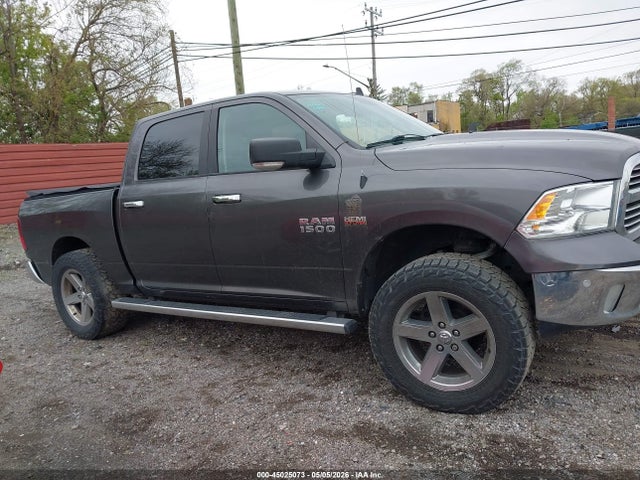 2018 Ram 1500 Big Horn  4x4 5'7 Box მანქანა იყიდება აუქციონზე, vin: 3C6RR7LT3JG165427, აუქციონის ნომერი: 45025073