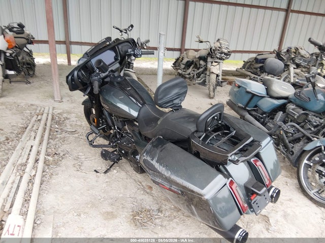Harley-Davidson FLHX 2025 1HD1KB716SB606899 Image 3