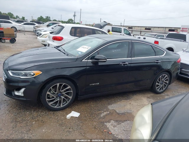 Продажа на аукционе авто 2019 Ford Fusion Hybrid Titanium, vin: 3FA6P0RU3KR223864, номер лота: 45025130