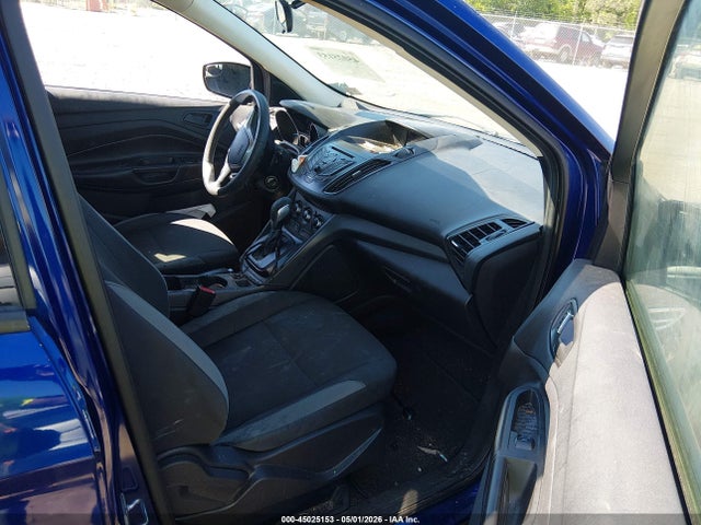 45025153 :رقم المزاد ، 1FMCU0F70GUC20792 vin ، 2016 Ford Escape S مزاد بيع