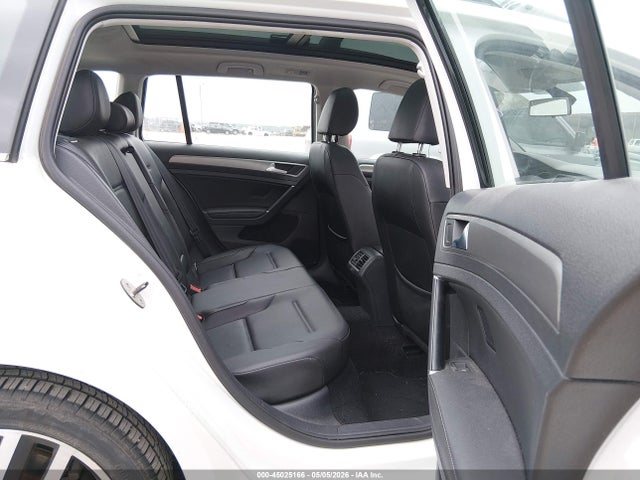 45025166 :رقم المزاد ، 3VWC17AU5GM523748 vin ، 2016 Volkswagen Golf Sportwagen Tsi Limited Edition مزاد بيع