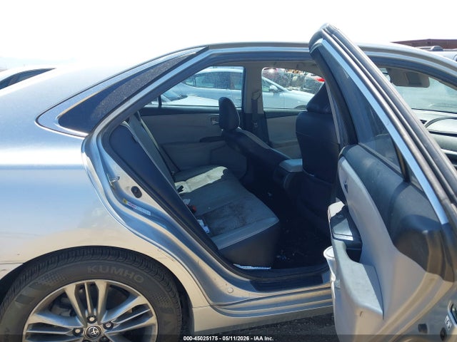 45025175 :رقم المزاد ، 4T1BF1FK5FU878526 vin ، 2015 Toyota Camry Se مزاد بيع