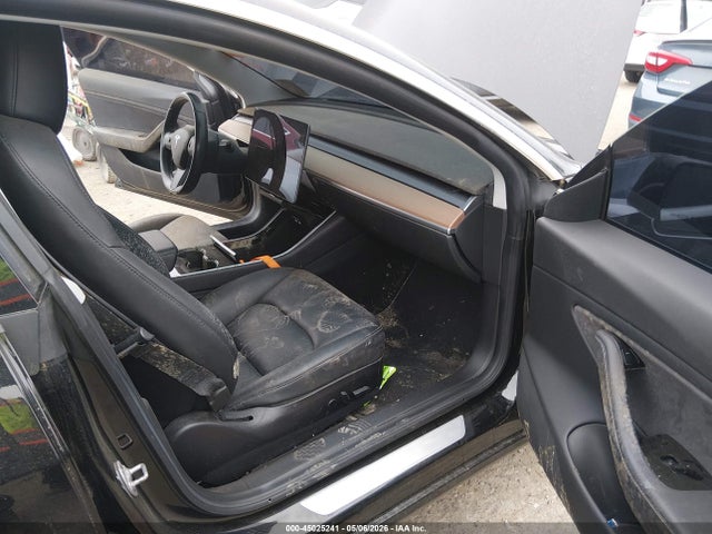 Tesla Model 3 Long Range/mid Range 2018 5YJ3E1EA2JF173558 Image 5