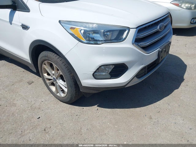 1FMCU9GD7HUB14981 Ford ESCAPE SE