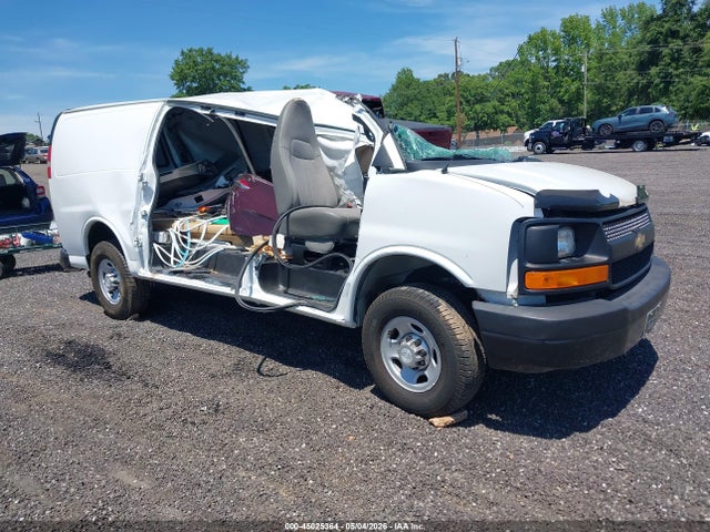 Auction sale of the 2015 Chevrolet Express 2500 Work Van, vin: 1GCWGFFF6F1107674, lot number: 45025364