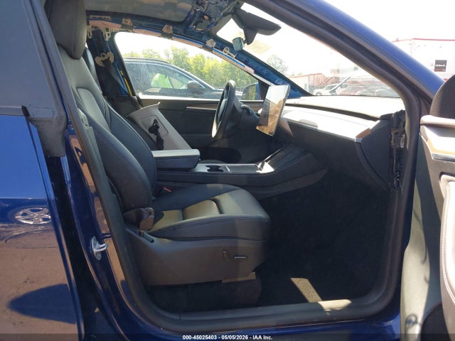 Продажа на аукционе авто 2024 Tesla Model Y Long Range Dual Motor All-wheel Drive, vin: 7SAYGAEEXRF060362, номер лота: 45025403
