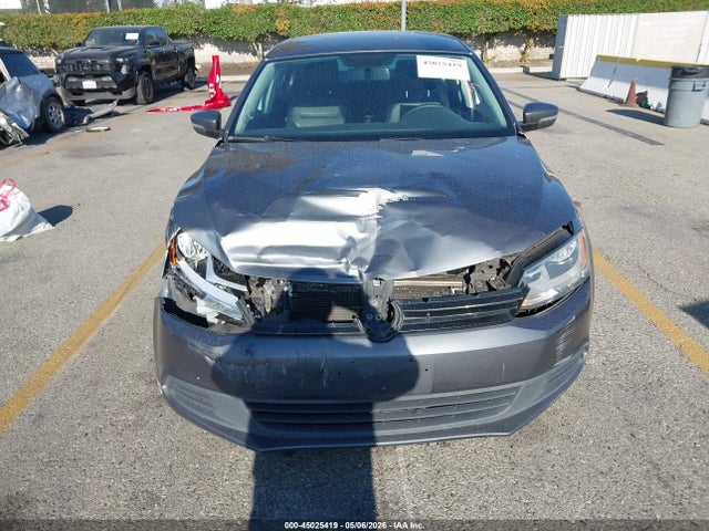 3VWD17AJ9EM244181 Volkswagen Jetta 1.8t Se