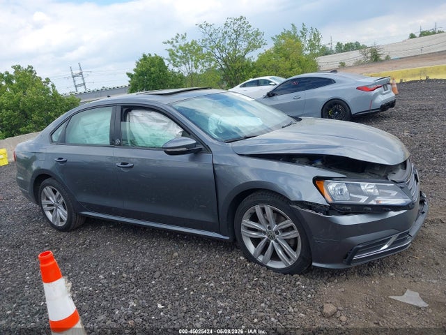 Aukcja sprzedaży 2019 Volkswagen Passat 2.0t Wolfsburg Edition, vin: 1VWLA7A38KC013153, numer aukcji: 45025424
