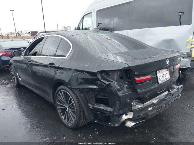 2021 Bmw 530e მანქანა იყიდება აუქციონზე, vin: WBA13AG02MCF26349, აუქციონის ნომერი: 45025462