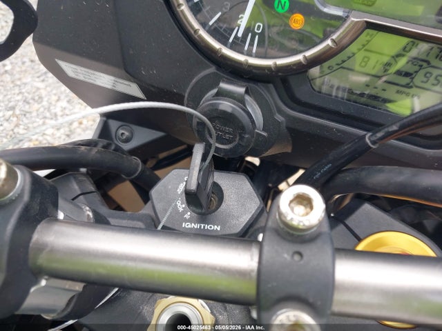 Suzuki DL1000 2014 JS1VU51A1E2102105 Image 11