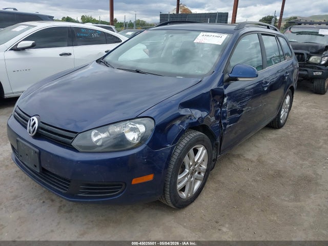 2013 Volkswagen Jetta Sportwagen 2.5l S მანქანა იყიდება აუქციონზე, vin: 3VWKP7AJ8DM677589, აუქციონის ნომერი: 45025501