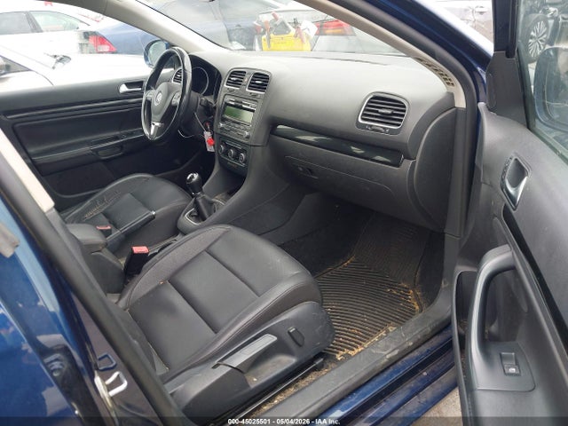2013 Volkswagen Jetta Sportwagen 2.5l S მანქანა იყიდება აუქციონზე, vin: 3VWKP7AJ8DM677589, აუქციონის ნომერი: 45025501