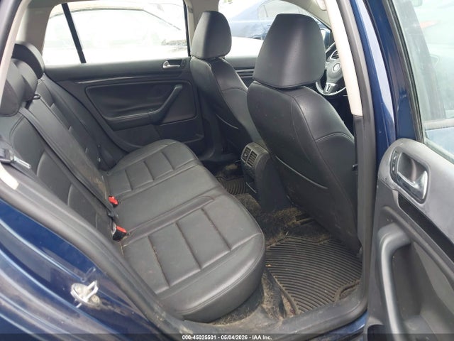 2013 Volkswagen Jetta Sportwagen 2.5l S მანქანა იყიდება აუქციონზე, vin: 3VWKP7AJ8DM677589, აუქციონის ნომერი: 45025501