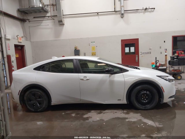 Toyota Prius Le Awd-e 2023 JTDADABU4P3005385 Image 14