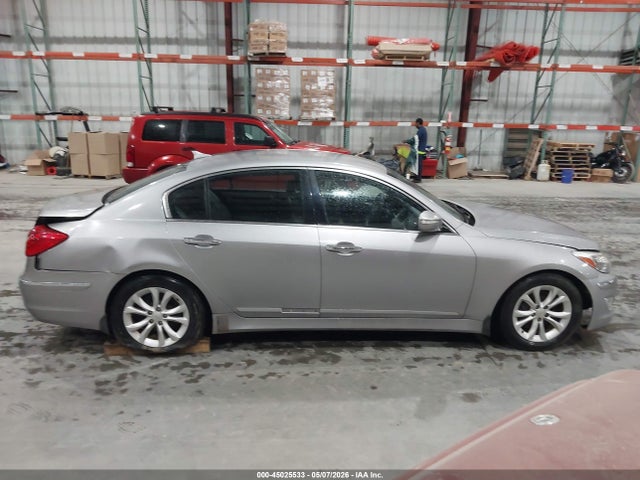 Продажа на аукционе авто 2013 Hyundai Genesis 3.8, vin: KMHGC4DD2DU229221, номер лота: 45025533