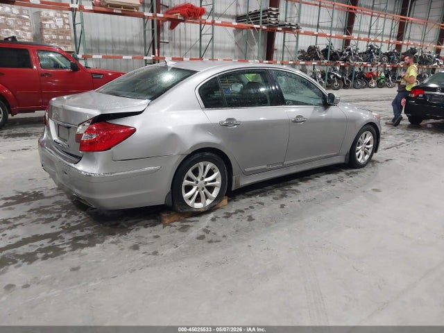 Продажа на аукционе авто 2013 Hyundai Genesis 3.8, vin: KMHGC4DD2DU229221, номер лота: 45025533