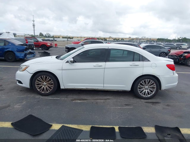 2012 Chrysler 200 Lx მანქანა იყიდება აუქციონზე, vin: 1C3CCBAB1CN134799, აუქციონის ნომერი: 45025578