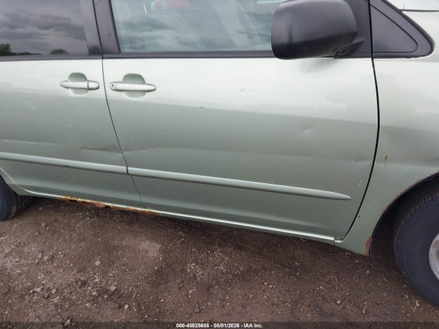 2009 Toyota Sienna Le მანქანა იყიდება აუქციონზე, vin: 5TDZK23C09S271704, აუქციონის ნომერი: 45025605