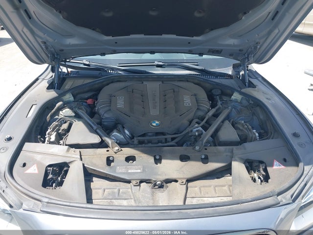WBAYA8C5XED228199 BMW 750i