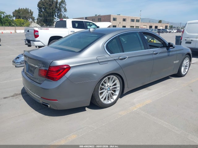 WBAYA8C5XED228199 BMW 750i