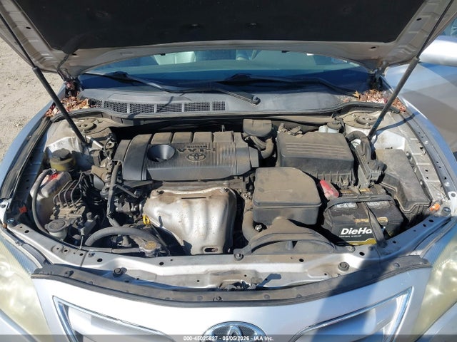 45025627 :رقم المزاد ، 4T1BF3EK3BU686335 vin ، 2011 Toyota Camry Le مزاد بيع