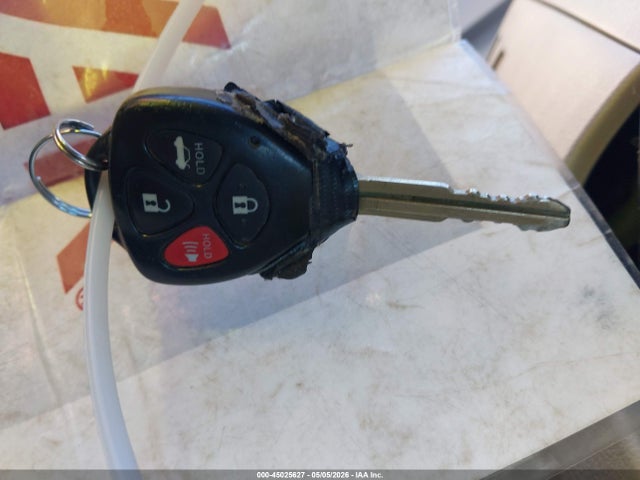 45025627 :رقم المزاد ، 4T1BF3EK3BU686335 vin ، 2011 Toyota Camry Le مزاد بيع
