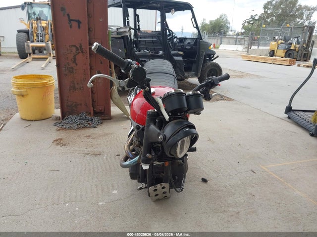 SMT925RN9GT736071 Triumph Motorcycle Scrambler