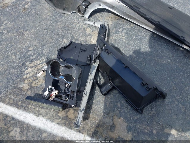 5TDJZRFHXJS526288 Toyota Highlander Xle