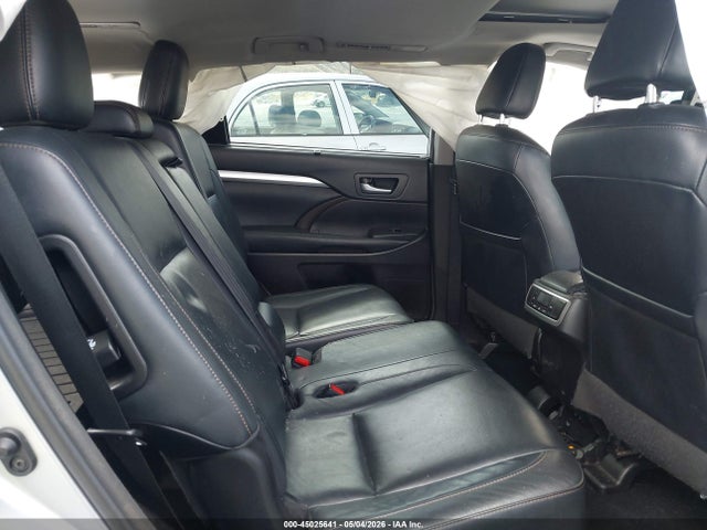 Toyota Highlander Xle 2018 5TDJZRFHXJS526288 Image 8
