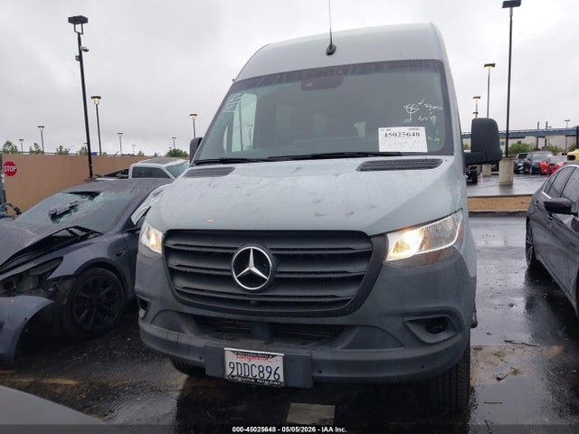 W1Z4EFVY1NP457782 Mercedes-Benz Sprinter 2500 Standard Roof V6
