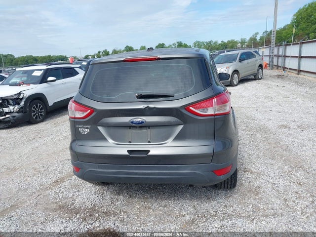45025647 :رقم المزاد ، 1FMCU0F74FUC62591 vin ، 2015 Ford Escape S مزاد بيع