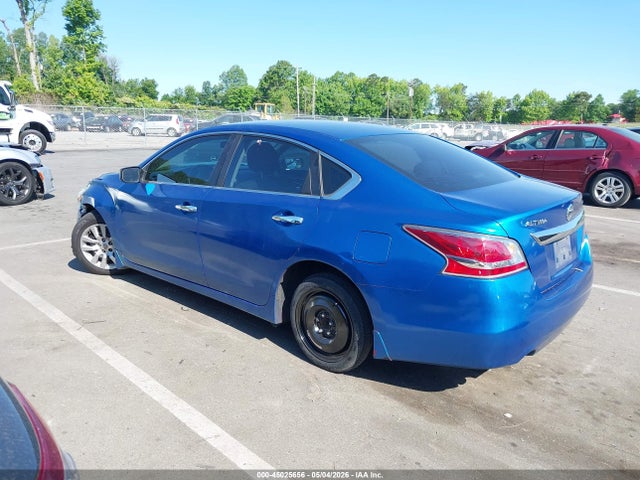 2015 Nissan Altima 2.5 S მანქანა იყიდება აუქციონზე, vin: 1N4AL3AP2FC261393, აუქციონის ნომერი: 45025656