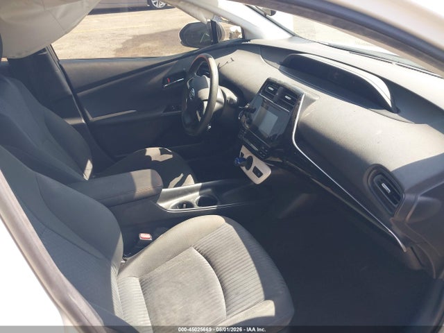 45025669 :رقم المزاد ، JTDKBRFU2G3517178 vin ، 2016 Toyota Prius Two مزاد بيع