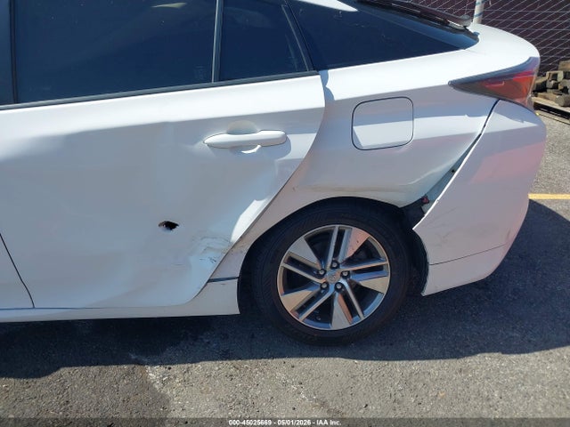 45025669 :رقم المزاد ، JTDKBRFU2G3517178 vin ، 2016 Toyota Prius Two مزاد بيع