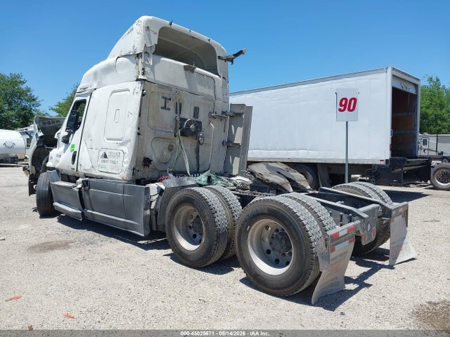 Aukcja sprzedaży 2015 Freightliner Cascadia 125, vin: 3AKJGLD55FSGM8593, numer aukcji: 45025671