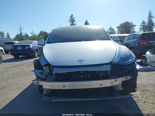 45025727 :رقم المزاد ، 7SAYGDED1RF055625 vin ، 2024 Tesla Model Y Long Range Single Motor Rear-wheel Drive/rwd مزاد بيع