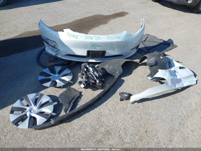 45025727 :رقم المزاد ، 7SAYGDED1RF055625 vin ، 2024 Tesla Model Y Long Range Single Motor Rear-wheel Drive/rwd مزاد بيع