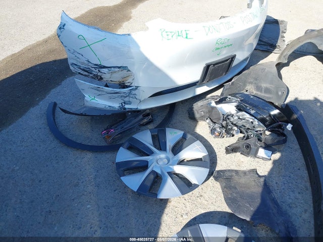 45025727 :رقم المزاد ، 7SAYGDED1RF055625 vin ، 2024 Tesla Model Y Long Range Single Motor Rear-wheel Drive/rwd مزاد بيع