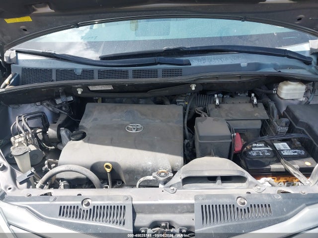 5TDYK3DC2ES488701 Toyota Sienna Xle V6 8 Passenger