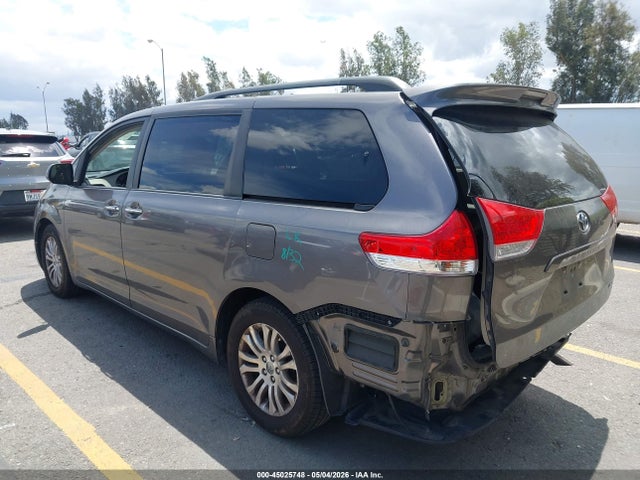 5TDYK3DC2ES488701 Toyota Sienna Xle V6 8 Passenger