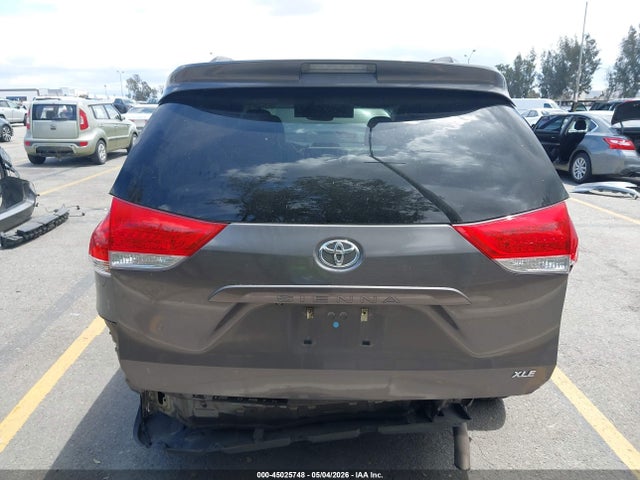 5TDYK3DC2ES488701 Toyota Sienna Xle V6 8 Passenger